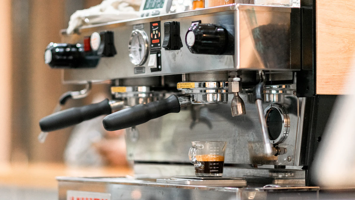 Cafetera limpia tras usar descalcificadores